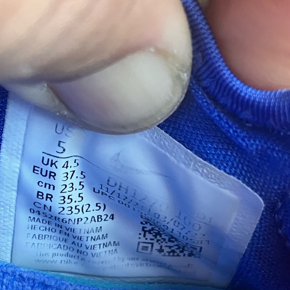 Nike Lebron 19 white/black, size 5, fair condition - Picture 5 of 5